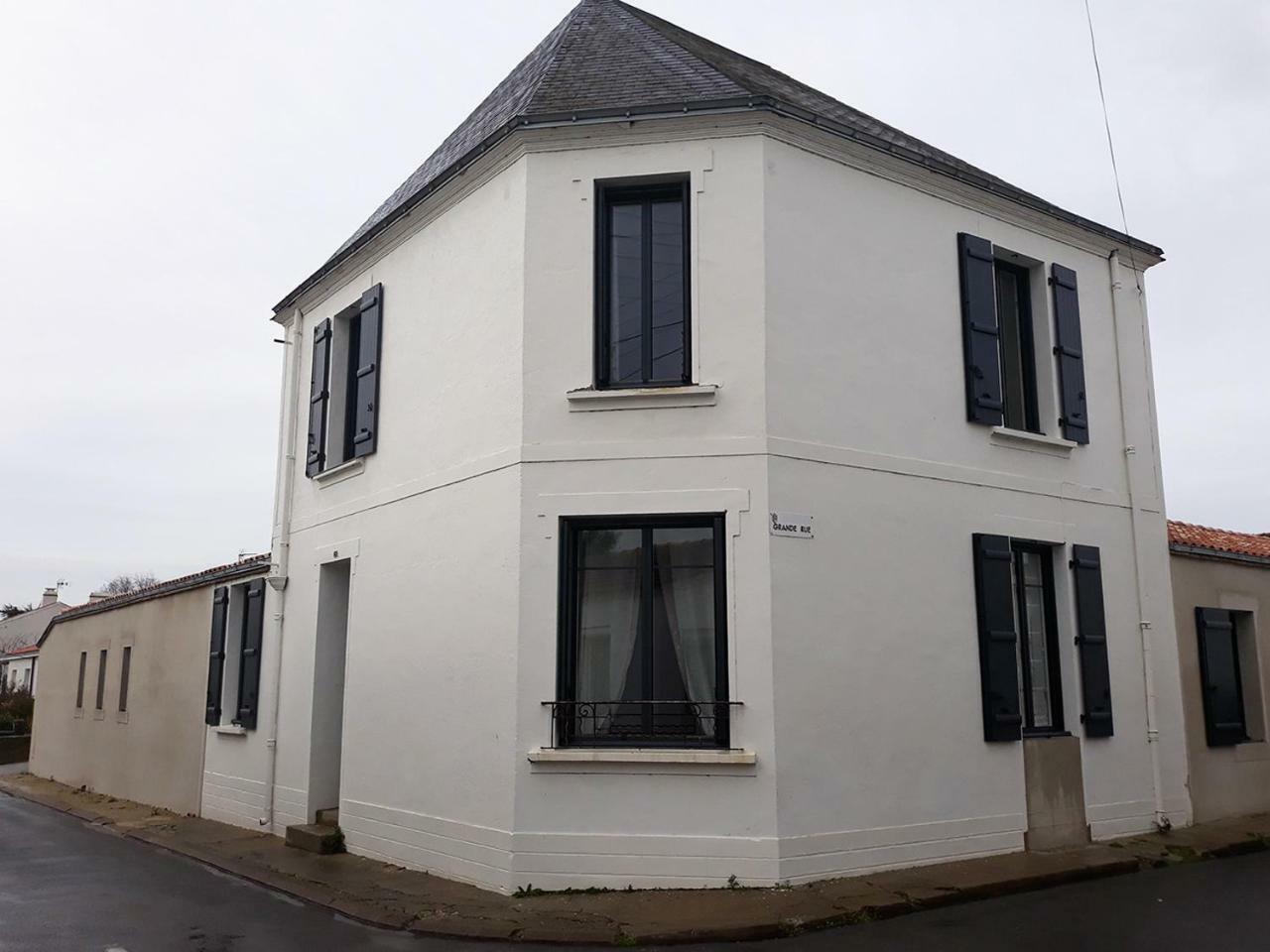 En Plein Centre, Jolie Maison Pour 6 Avec Jardin Beauvoir-sur-Mer Exterior foto